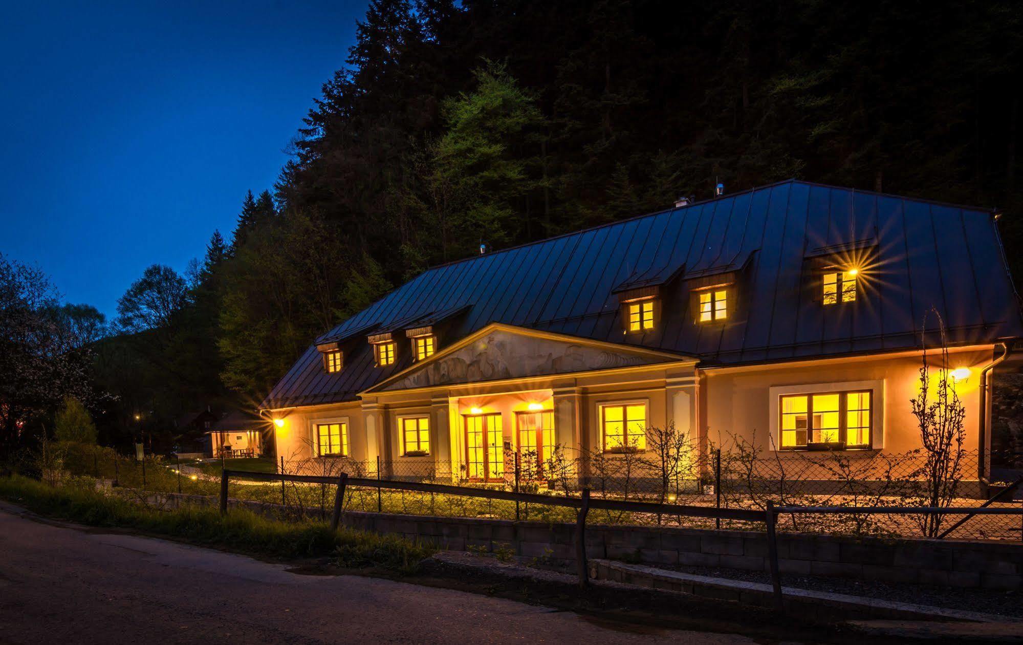 Apartmany Weissov Dom Banská Štiavnica Εξωτερικό φωτογραφία