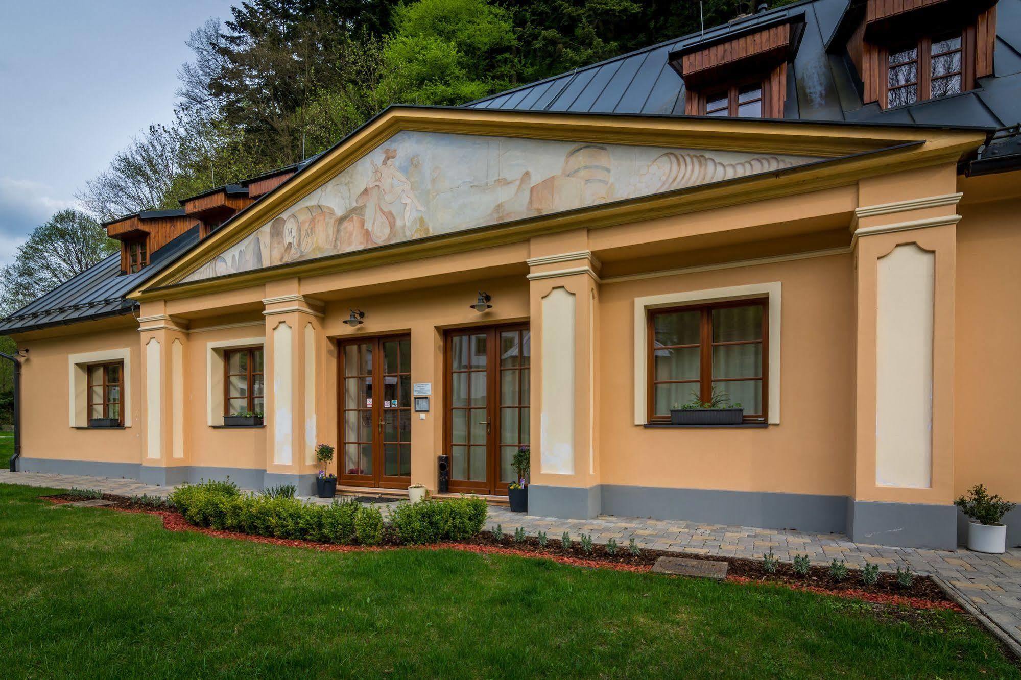 Apartmany Weissov Dom Banská Štiavnica Εξωτερικό φωτογραφία
